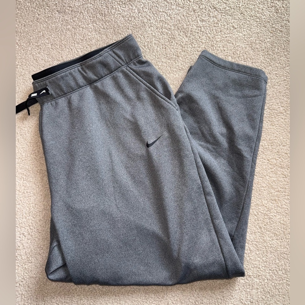 LIGHTLY USED: Women’s Nike Dark Gray Heather Jogger Pants with Black Swoosh